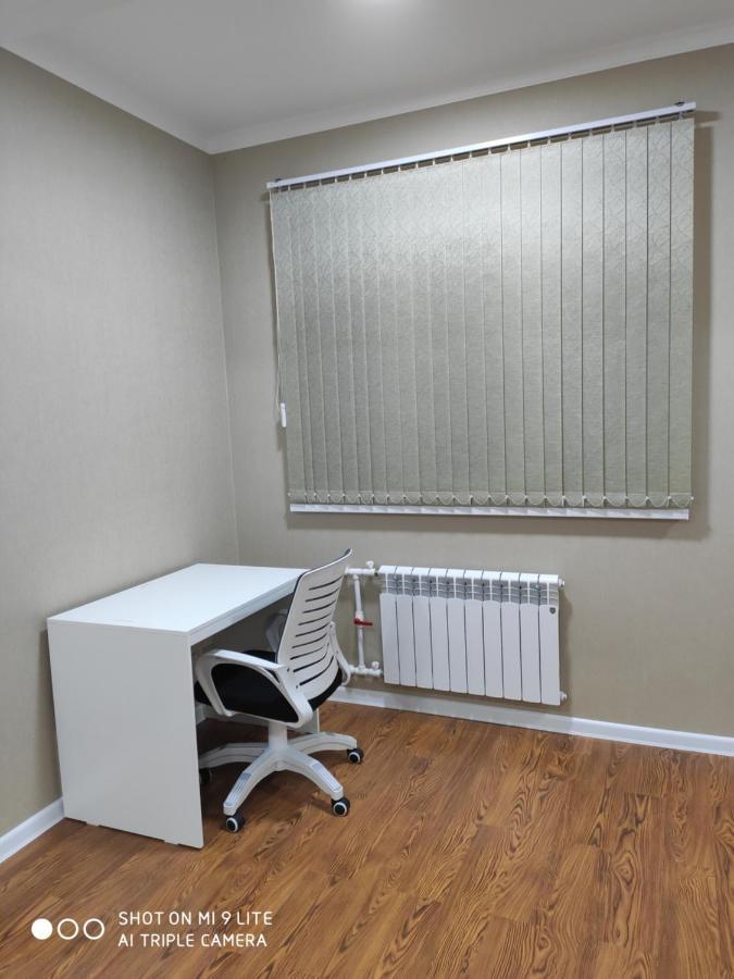 1-Bedroom Apartment In The Very City Center Tashkent Luaran gambar